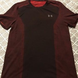 Men’s under armor T-shirt